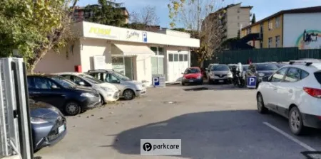 Facile Parking Firenze foto 1