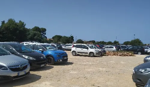 Orange Airport Parking