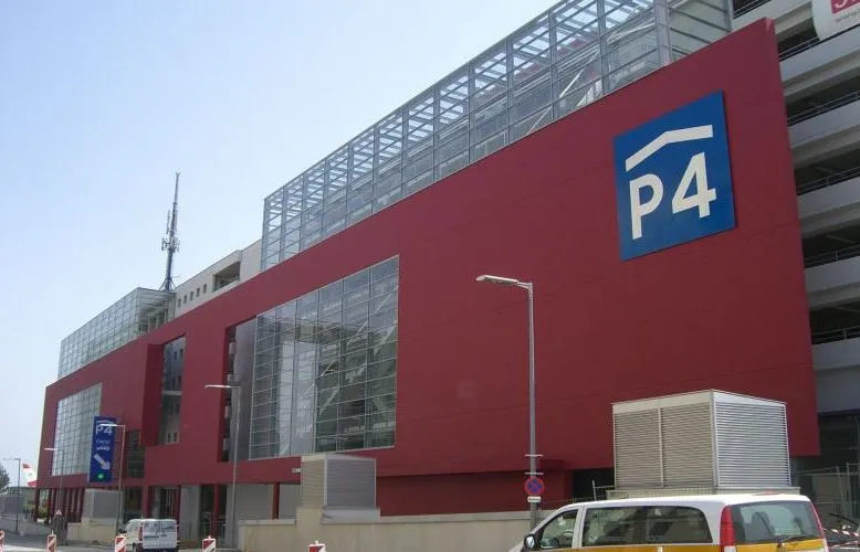 Parcheggio P4 Aeroporto Vienna
